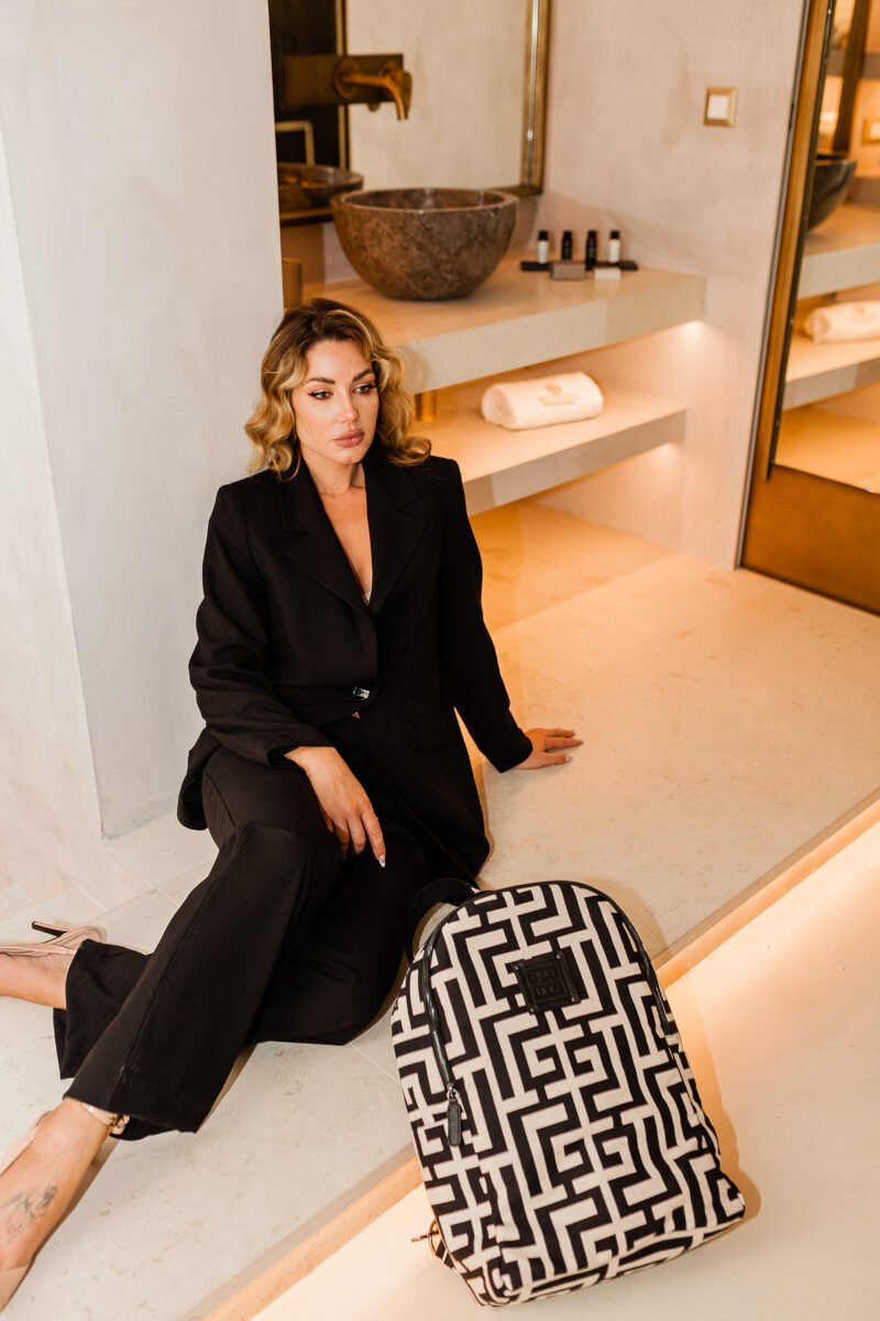 Midneto Kimon I Beige Black Labyrinth Bag - Image 4