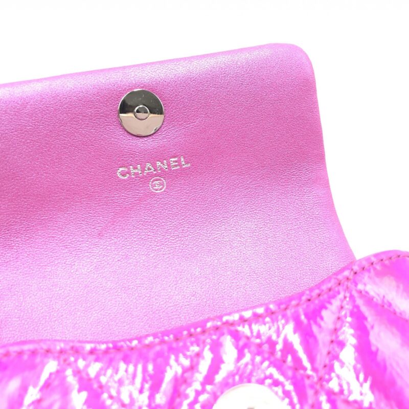 Chanel Iridescent Pink Quilted Leather Pouch - Image 7