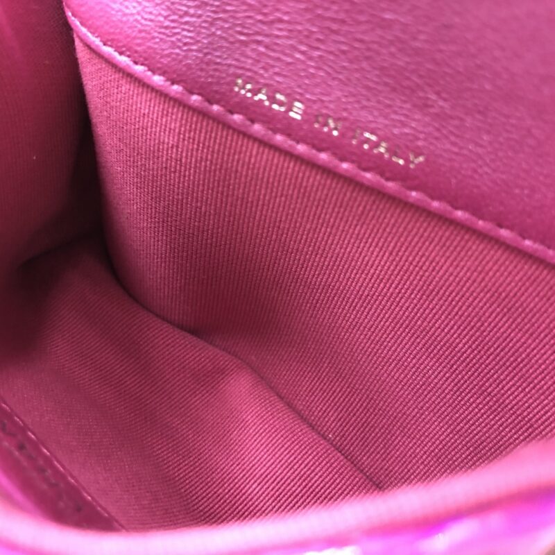 Chanel Iridescent Pink Quilted Leather Pouch - Image 8